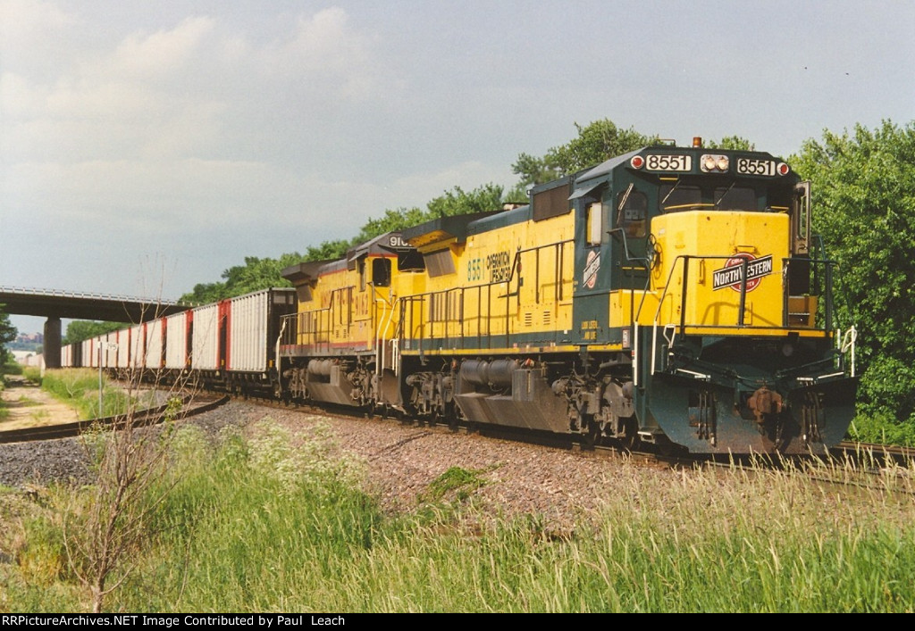 Coal loads roll west